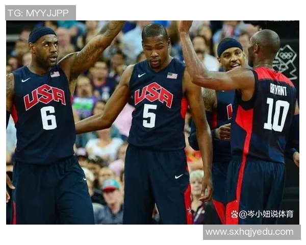 美国男篮与足球明星的精彩碰撞展现运动员之间的友谊与竞争精神 美国男篮与足球明星的精彩碰撞展现运动员之间的友谊与竞争精神